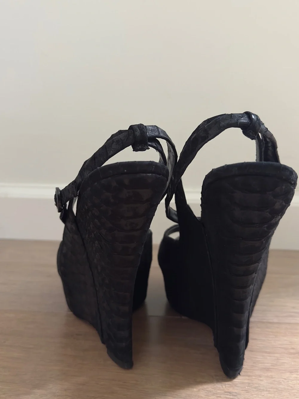 Alice + Olivia Black Wedge Ankle-Strap Sandals Size Eur 40